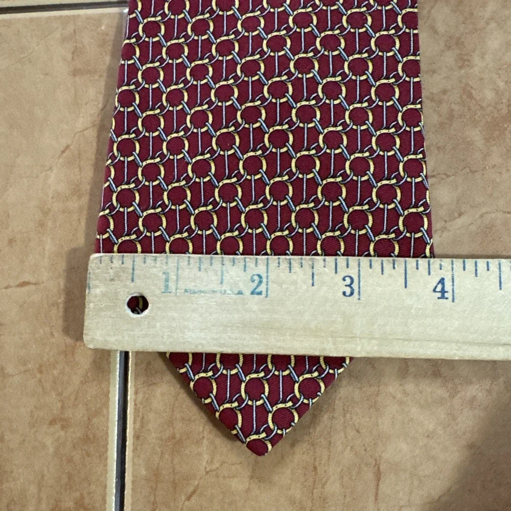 BROOKS BROTHER Basics 100%‎ Silk Red Gold Chain Link Tie USA Made